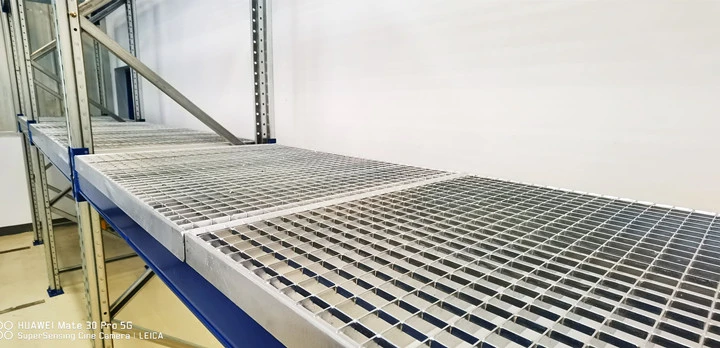Warehouse Storage Mesh Grid Shelves Selective Pallet Rack